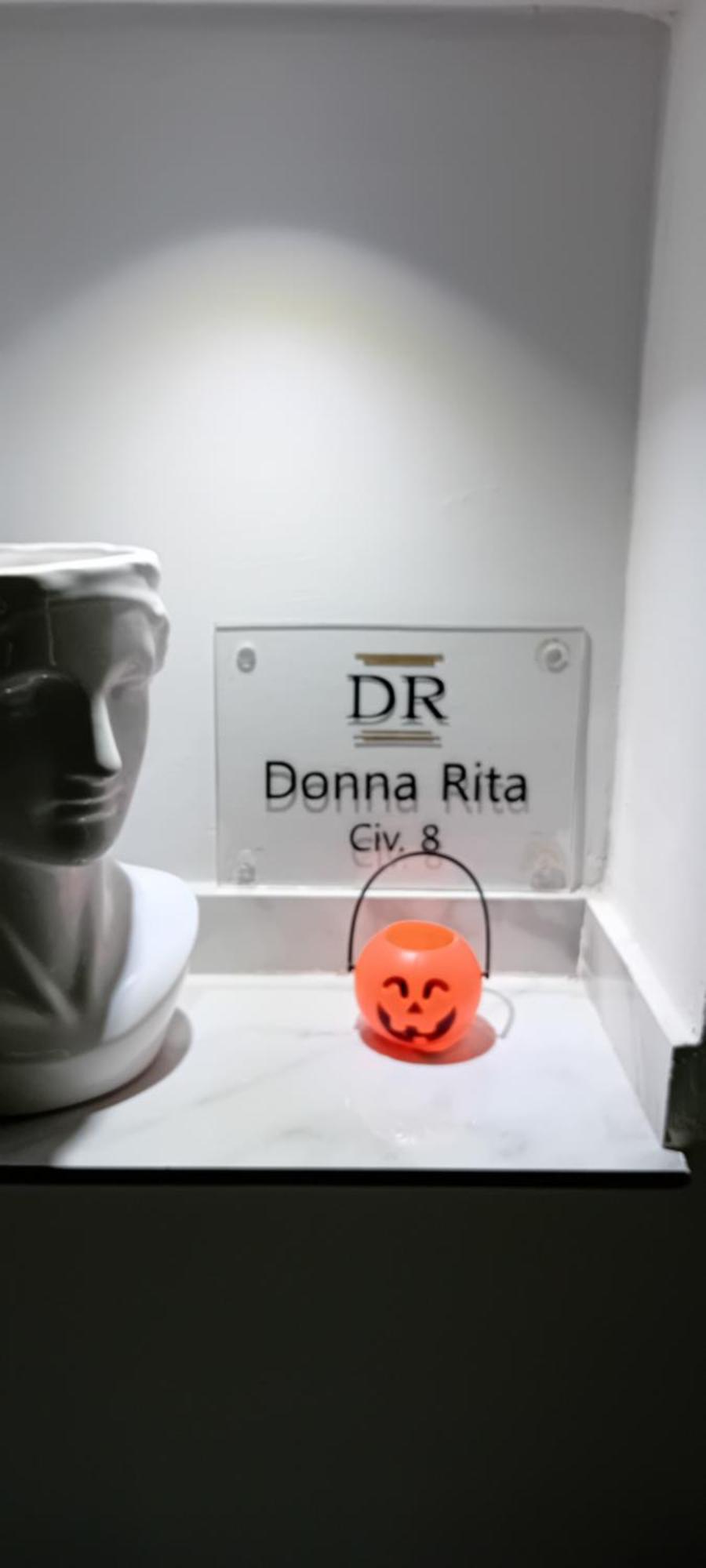 Donna Rita House Apartment Napoli Bagian luar foto